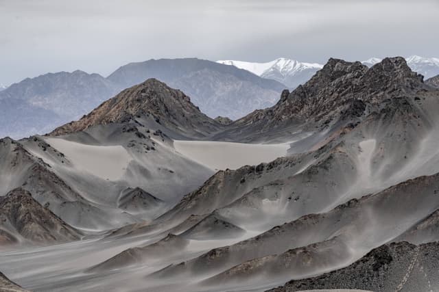 黑独山